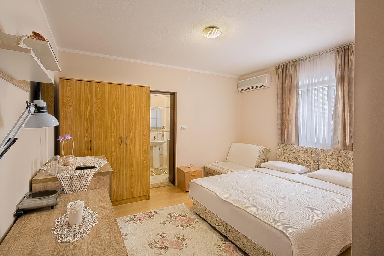 Apartmani Zeljko Vujovic Будва Екстер'єр фото