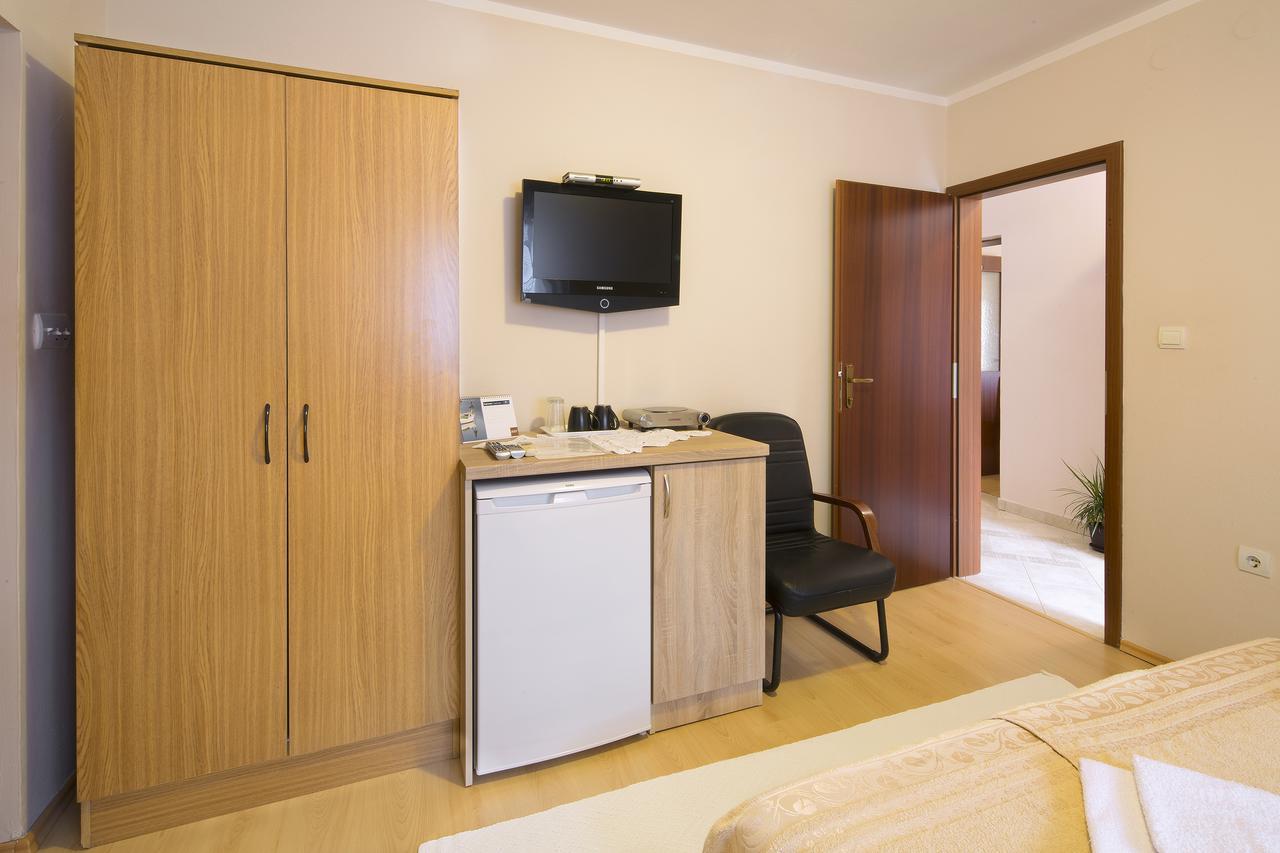 Apartmani Zeljko Vujovic Будва Екстер'єр фото