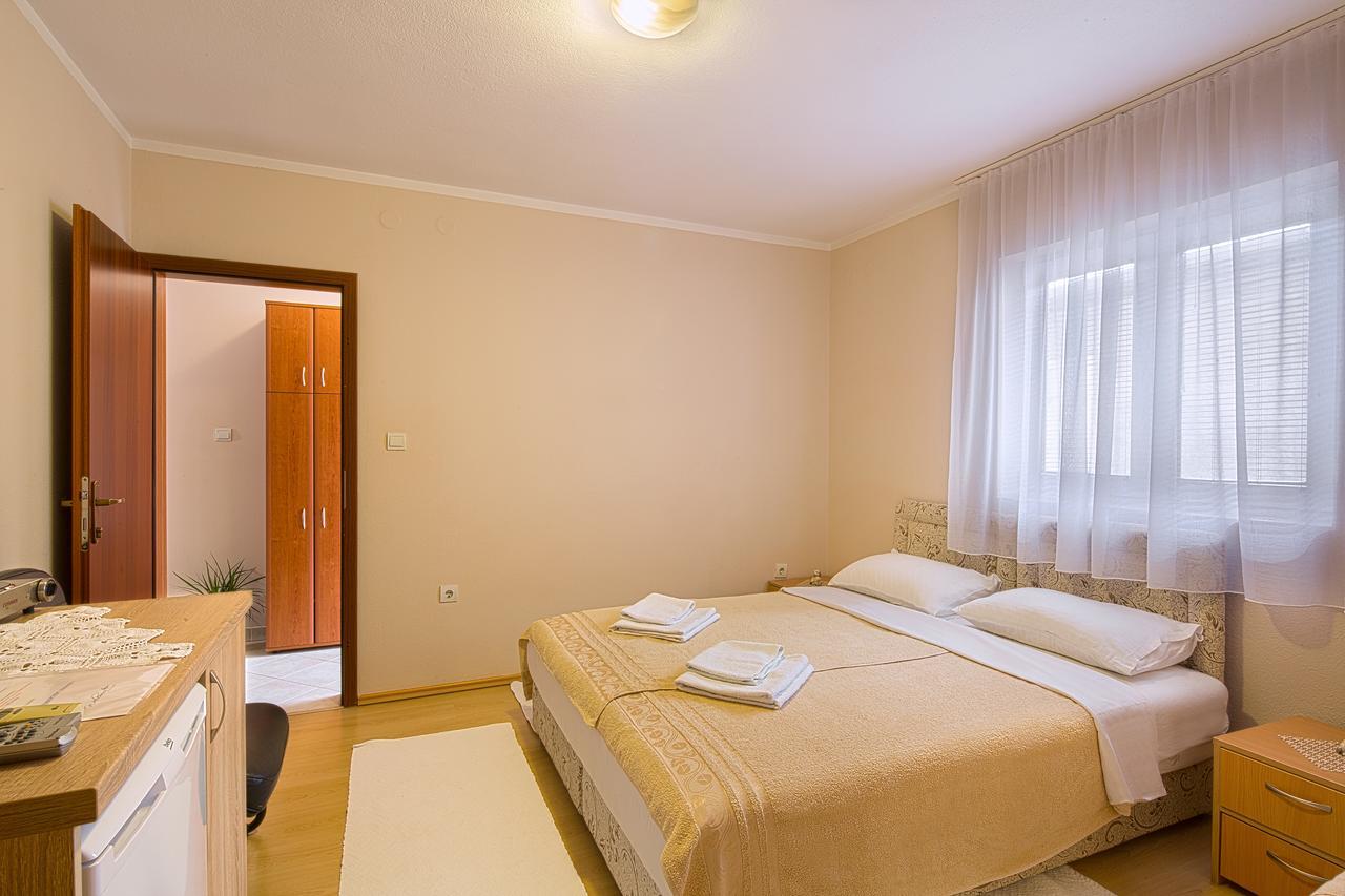 Apartmani Zeljko Vujovic Будва Екстер'єр фото