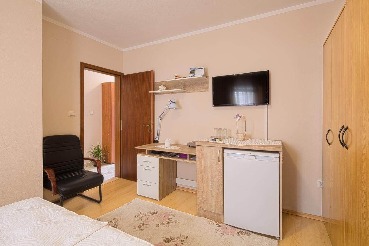 Apartmani Zeljko Vujovic Будва Екстер'єр фото